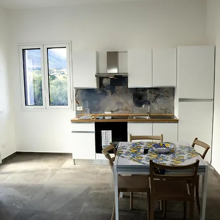 Vila Trabia Casa Bianca A